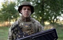 Сын ведущего Игоря Пелыха, ставший военным, сделал предложение девушке за границей (фото)