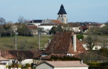 Маленький секрет Франції: названо неймовірне село, яке зачаровує своєю загадковістю
