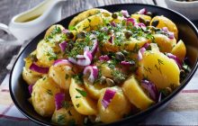 Легендарний німецький картопляний салат: як його готують у різних землях Німеччини