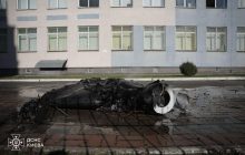 Росіяни атакували Київ дронами: уламки впали на територію школи