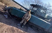 РФ відправила на фронт оновлений Т-72, який перехоплює українські ракети (фото)