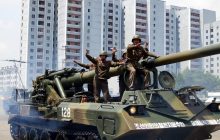 Росія перекидає з КНДР через Крим автокрани із САУ "Коксан": експерти пояснили, для чого це