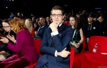 Игорь Кондратюк назвал имя артиста, которого считает самым талантливым участником "Караоке на майдане"