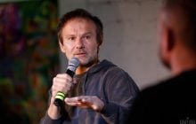 Вакарчук высказался о зарплате в ВСУ и ответил, куда тратит 330 тысяч гривен