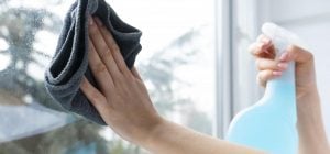 Окна будут блестеть до осени: вот что нужно добавить в воду - и стекла как новые