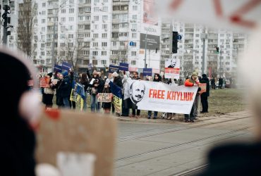 Free Хилюк: УНІАН і 1+1 Media вимагають звільнити українського журналіста