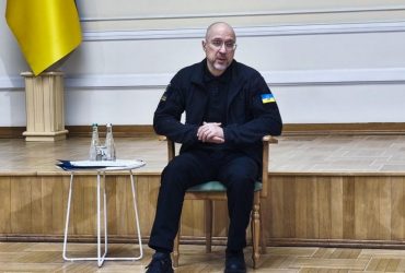 Зупинка допомоги від США: Шмигаль пояснив, чи уріжуть програми підтримки українців