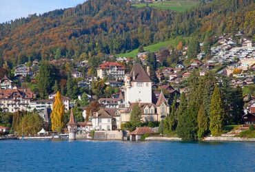 Названо казкове швейцарське містечко із захоплюючою природою і без натовпів туристів