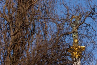 Погода удивляет: в Киеве побит температурный рекорд 1914 года (инфографика)