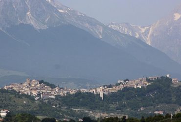 Мальовниче містечко в Італії продає середньовічні будинки за 1 євро