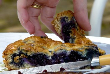 Легкий, но сытный: звездный шеф-повар назвала секретный рецепт черничного пирога