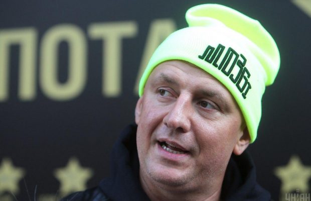 Потап, який залишив Україну, обурився через заборону на виїзд за кордон для артистів