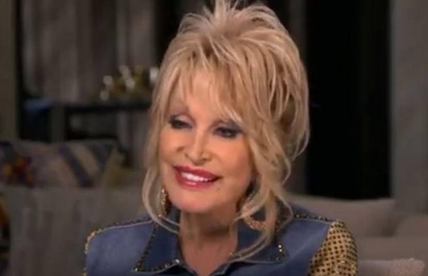 Легендарна американська співачка підтримала Україну (відео)