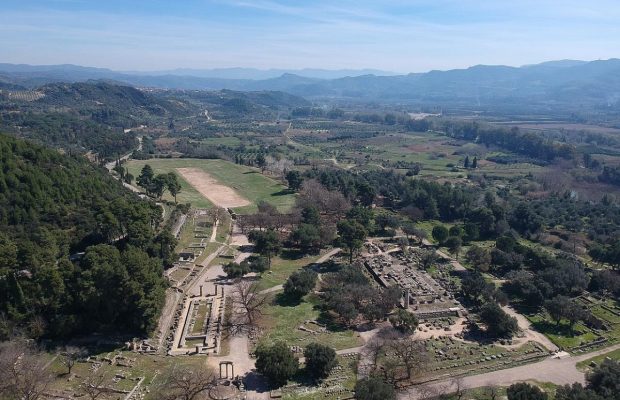 Чому варто відвідати маловідому європейську "перлину" в Греції: відповідь експертів