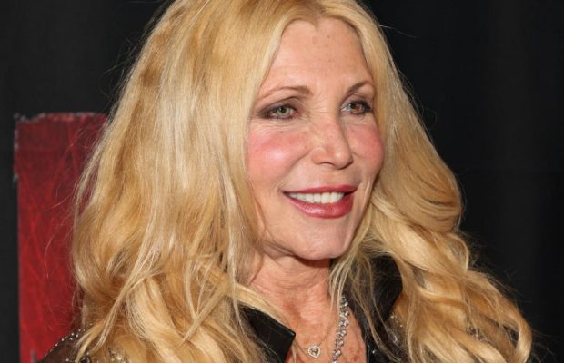 Зірка "Рятувальників Малібу" вистрілила собі просто в голову: її труп знайшли рідні