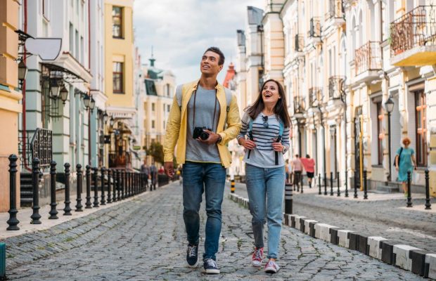 Ніхто так не робить: туристи розповіли про свої незвичайні ритуали під час відпочинку