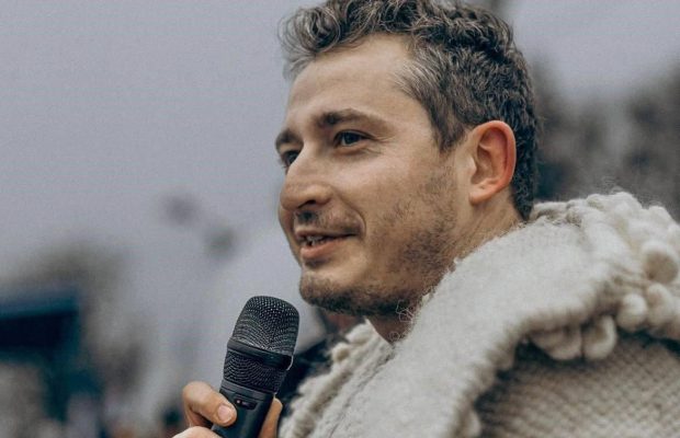 Коля Сєрга вперше відреагував на свою нову посаду радника міністра закордонних справ