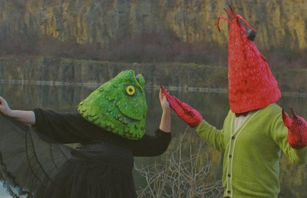 У мережі завірусилася пісня "Танцювала риба з раком", яка вийшла 53 роки тому