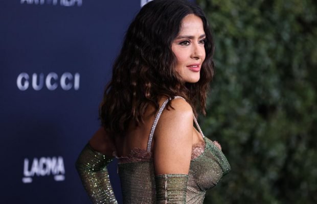 Божевільний фанат Сальми Гаєк з РФ хотів скоїти самогубство через кохання до акторки