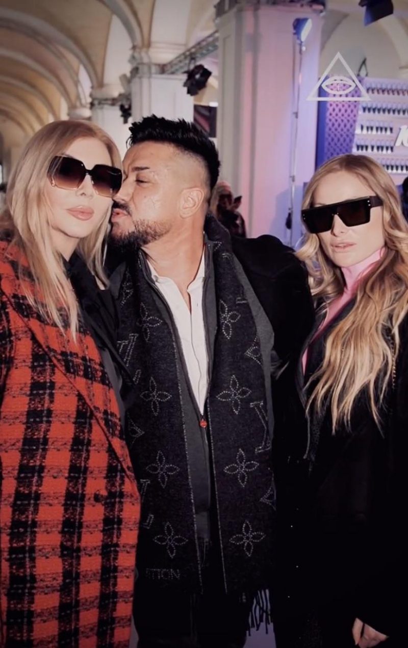 Сексуалдық мас томпақ қыздар