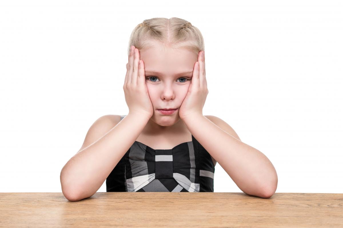 Фраза "ти дорослий/доросла не за віком", сказана до дитини, може впливати на неї у дорослому віці / фото ua.depositphotos.com / фото ua.depositphotos.com