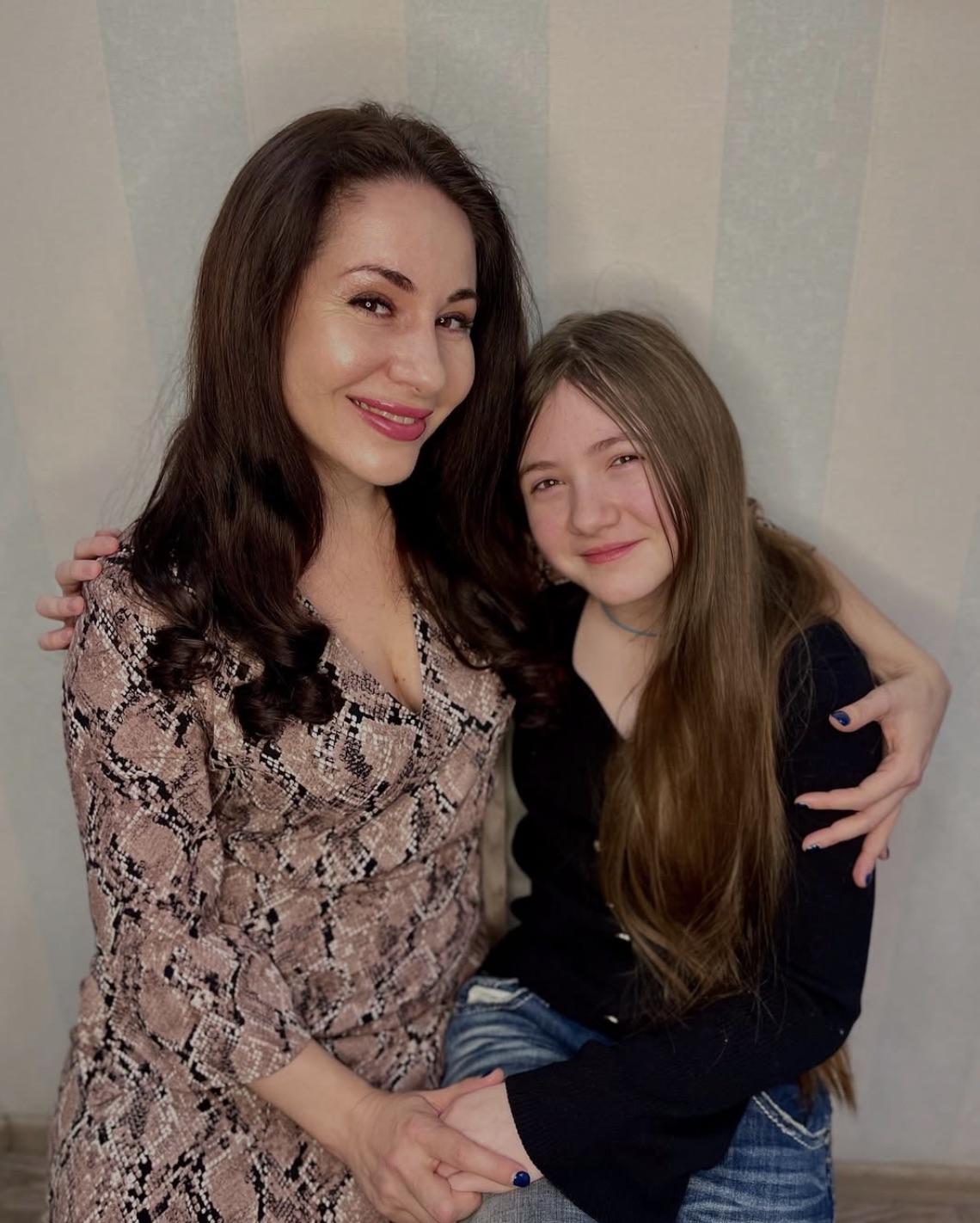 Янина Андреева с дочерью / скриншот Instagram Янина Андреева с дочерью / скриншот Instagram