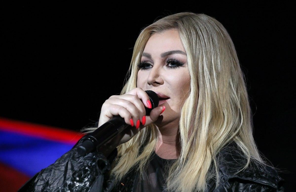 Ірина Білик показала фото 10-річної давнини і спитала чесну думку підписників