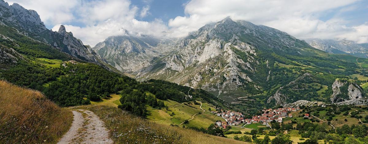 Пікос-де-Еуропа розташований на півночі Іспанії / фото Wikipedia Пікос-де-Еуропа розташований на півночі Іспанії / фото Wikipedia