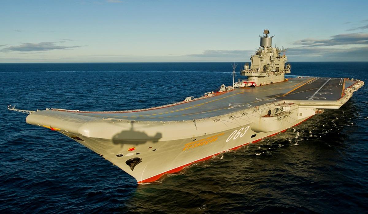 Авианосец "Адмирал Кузнецов" до сих пор проходит обслуживание / фото - wikimedia.org/Mil.ru Авианосец "Адмирал Кузнецов" до сих пор проходит обслуживание / фото - wikimedia.org/Mil.ru