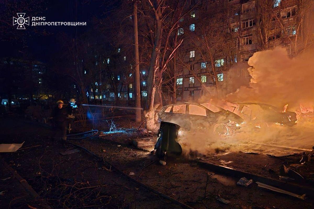 Спасатели ликвидировали пожары, которые стали на месте российской атаки / фото ГСЧС Днепропетровщины Спасатели ликвидировали пожары, которые стали на месте российской атаки / фото ГСЧС Днепропетровщины