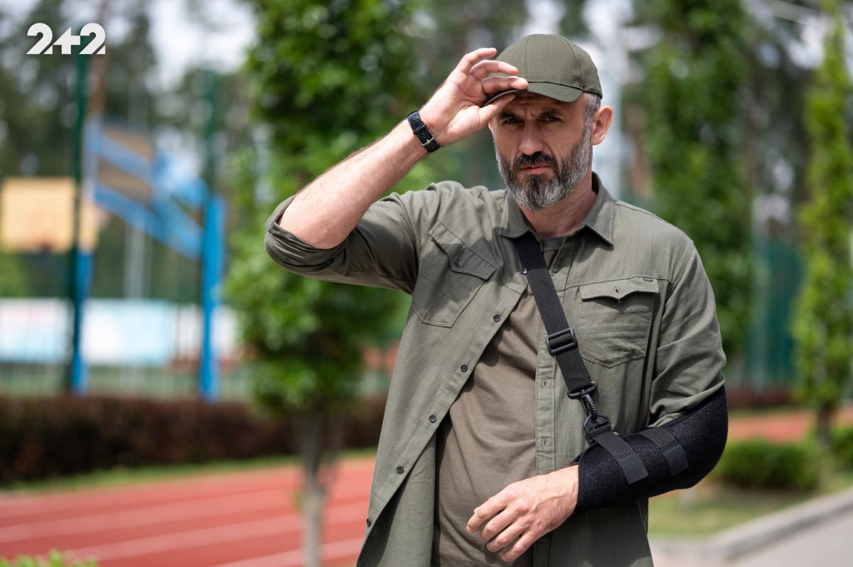 Батько відомого українського актора розбився на мотоциклі Батько відомого українського актора розбився на мотоциклі