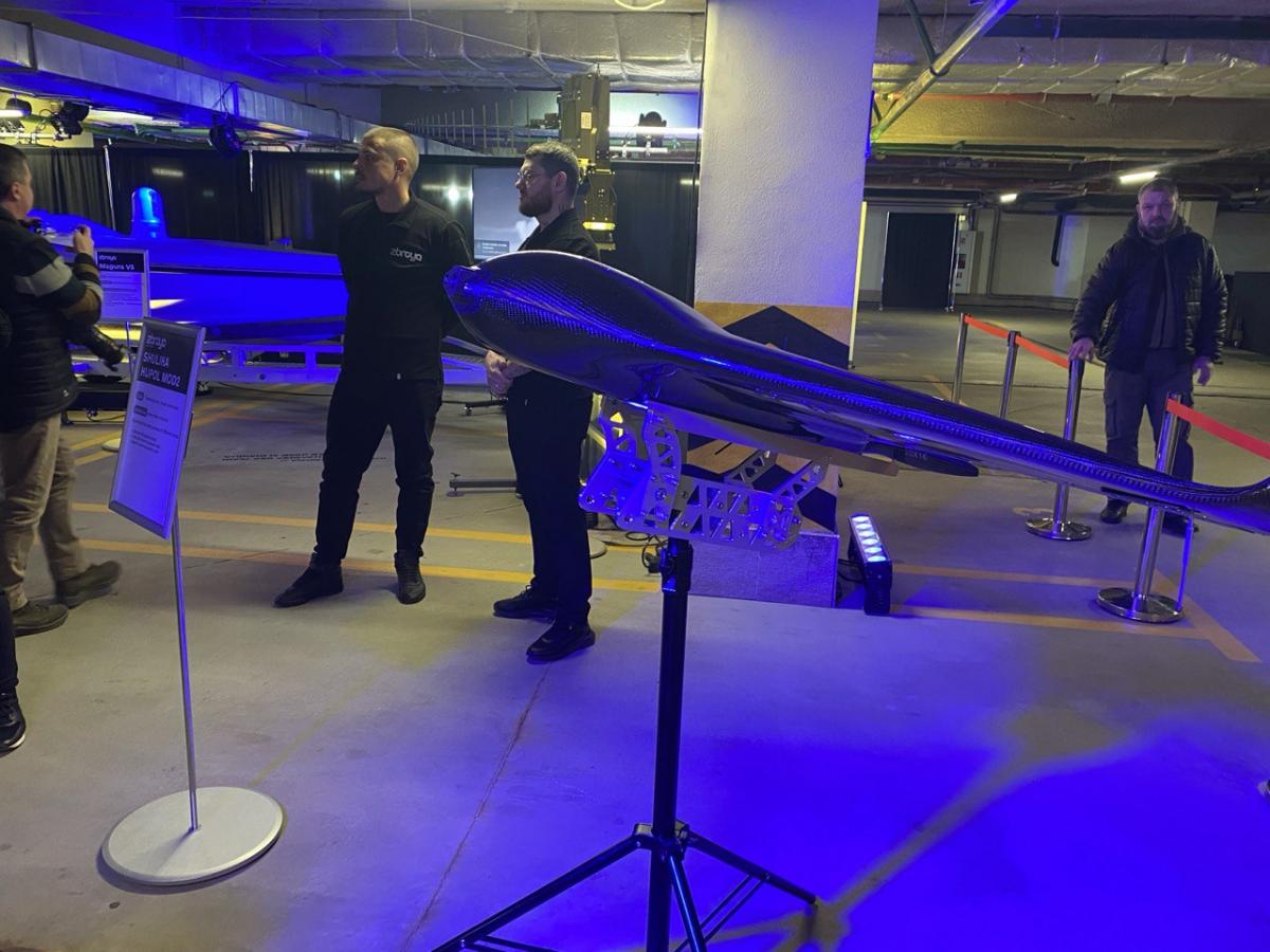 Камера помогает 'Шахедам' убегать от перехватчиков: BI узнал, как РФ модернизирует дроны Камера помогает 'Шахедам' убегать от перехватчиков: BI узнал, как РФ модернизирует дроны