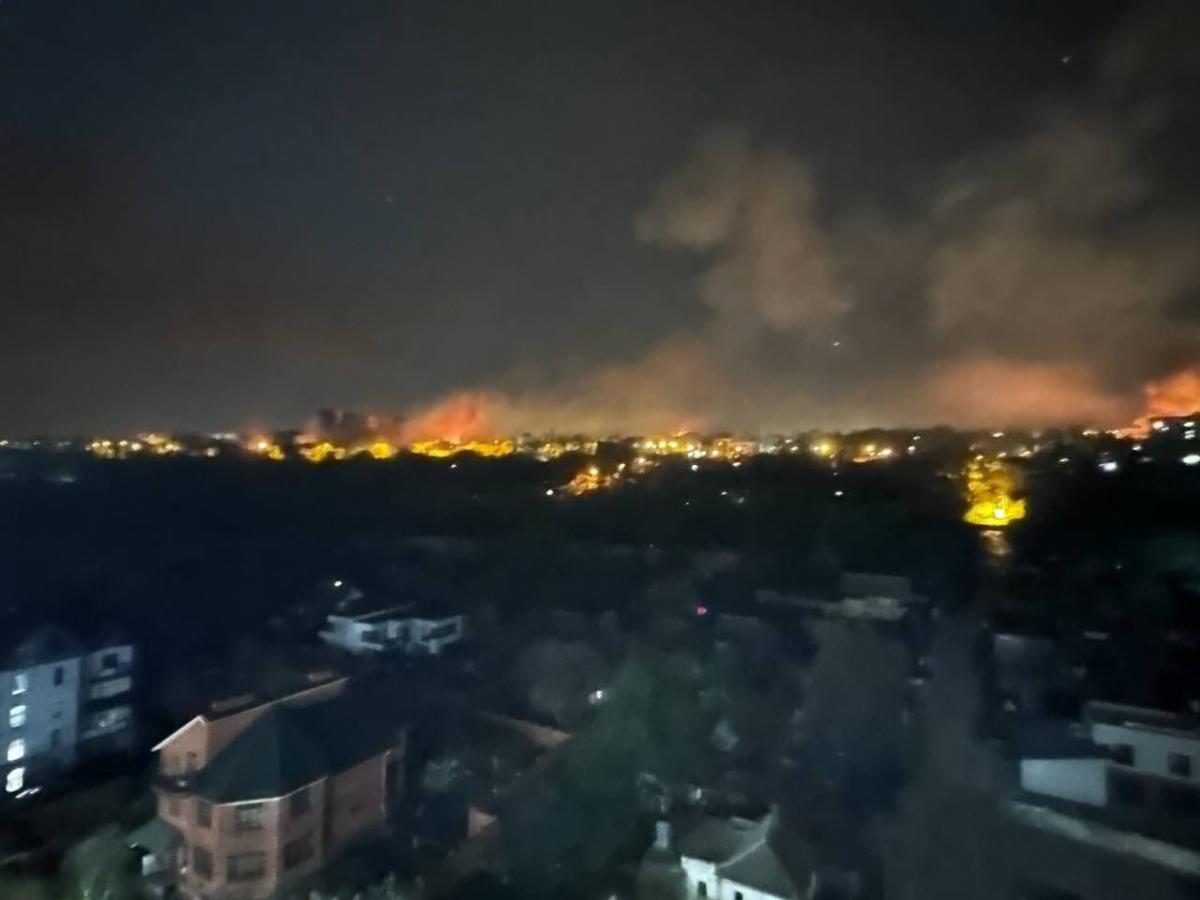В Днепре из-за атаки БпЛА произошло несколько пожаров / скриншот В Днепре из-за атаки БпЛА произошло несколько пожаров / скриншот