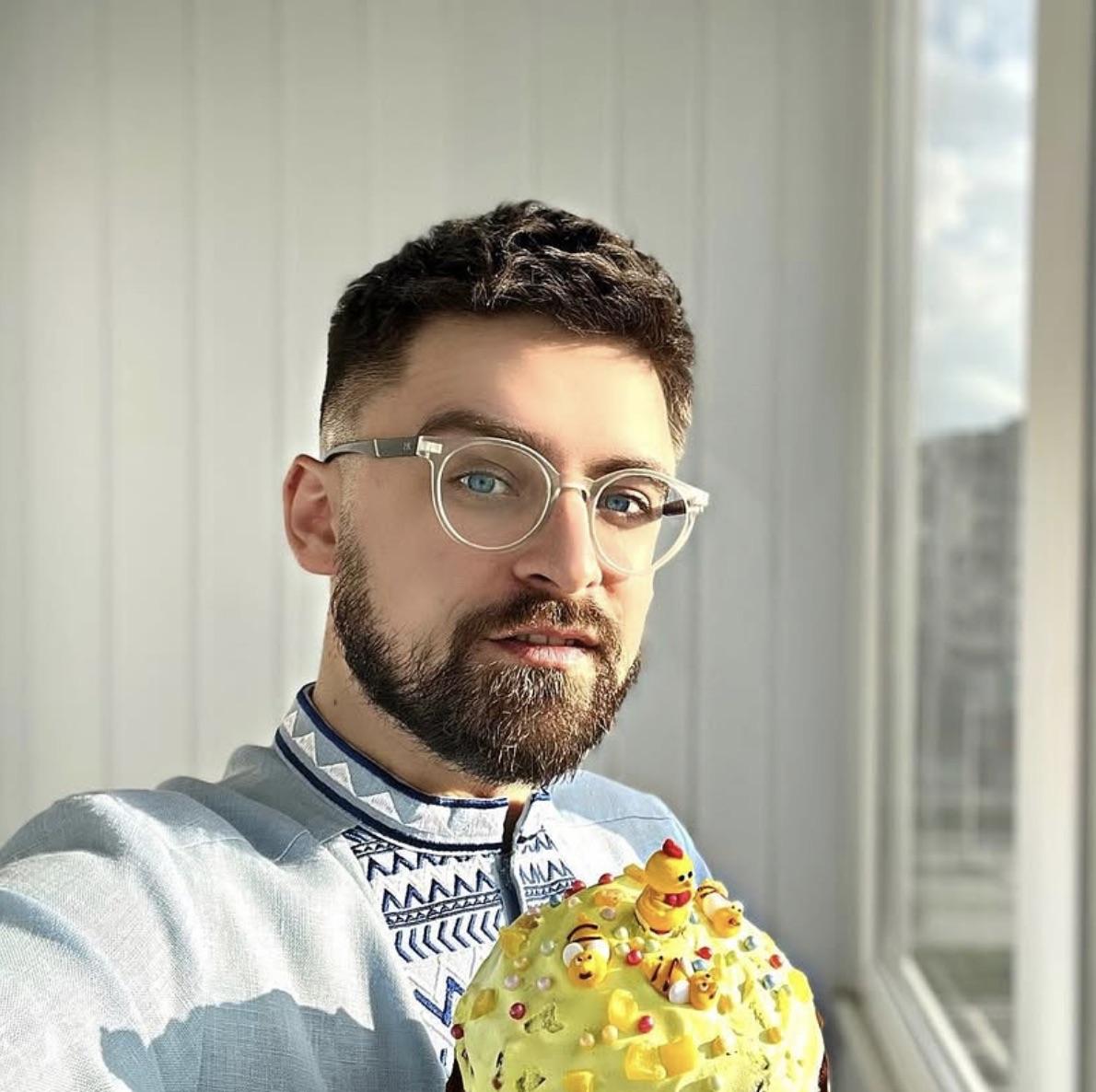 'Христос Воскрес – воскресне й Україна': Нікітюк, Сумська й інші зірки привітали з Великоднем