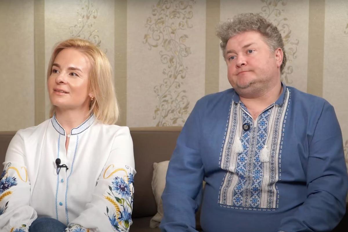 Назар Задніпровський зазначив, що вимушений жити з мамою, оскільки вона потребує догляду / скріншот з відео Назар Задніпровський зазначив, що вимушений жити з мамою, оскільки вона потребує догляду / скріншот з відео