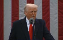 Трамп объявил о введении новых сокрушительных пошлин США