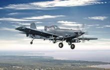 Перший пішов: Повітряні сили США отримали "‎морально застарілий"‎ штурмовик Skyraider II