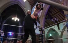 В Британии церковь начала проводить бои рестлеров, чтобы привлечь больше прихожан