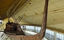 Фараона похоронили с двумя огромными "солнечными лодками": ученые до сих пор ломают головы по поводу их назначения