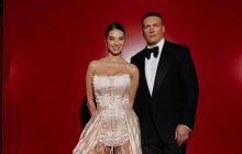 Сыновья Александра Усика вернулись в Украину и впервые увидели младшую сестру (фото)