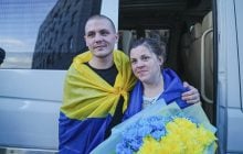 Не виделись три года: из плена РФ освободили мать и сына, вместе выходивших с "Азовстали"