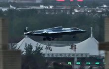 В сеть выложили впечатляющий снимок китайского самолета нового поколения J-36