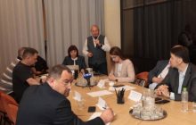 Правительство и общественность провели Национальную консультацию по реформе рынка лекарственных средств