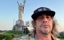 Американский режиссер клипов Nirvana и Metallica приехал в Киев и назвал войну терроризмом