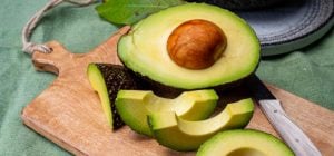Более дешевая альтернатива авокадо: блогер посоветовала выращивать неожиданный продукт