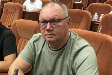 Вибух авто у Дніпрі: у лікарні помер поранений депутат