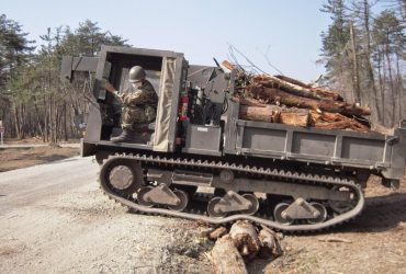 У ЗСУ на фронті з'явилися японські інженерні машини: Forbes оцінив їхні переваги