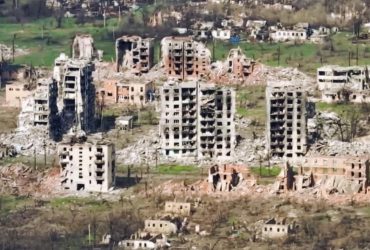 Превратили в город-призрак: в ВСУ показали, как сейчас выглядит Торецк (видео)