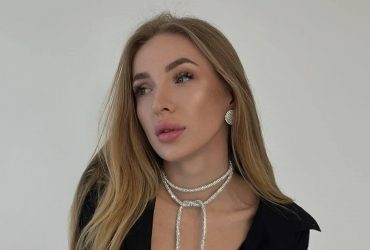 Названы самые трендовые украшения на весну-лето 2025