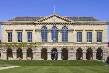 Британские ученые до 2015 года пили из чаши, сделанной из человеческого черепа: какая ее история